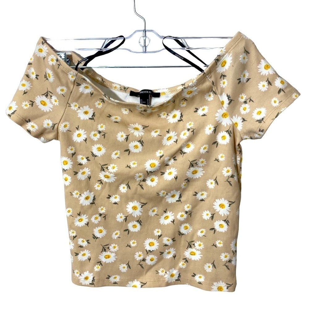 Forever 21 shirt top beige with small flowers Sz M.   M-18